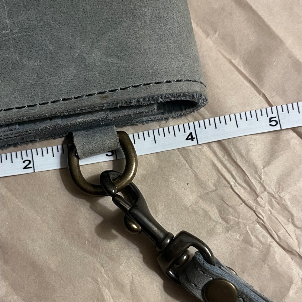 Elegant Gray Women's Clutch Wallet - Picture 8 of 8